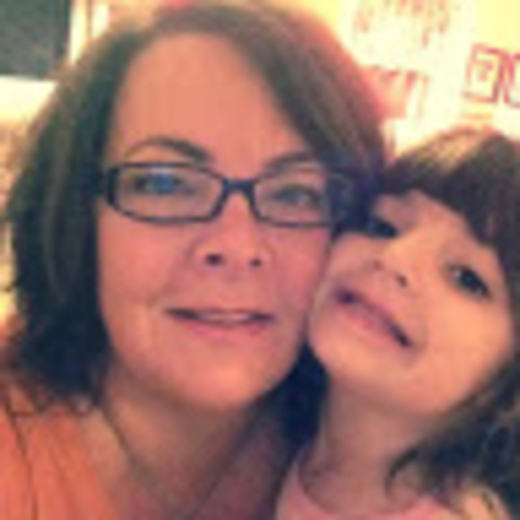 Meet your Posher, Tracey - Picture 1 of 1